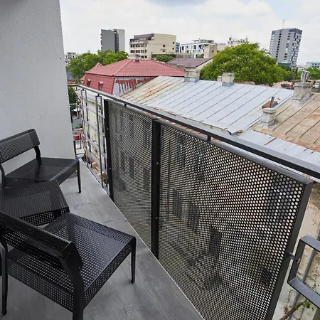 At Central Apartments 布加勒斯特 Exterior photo