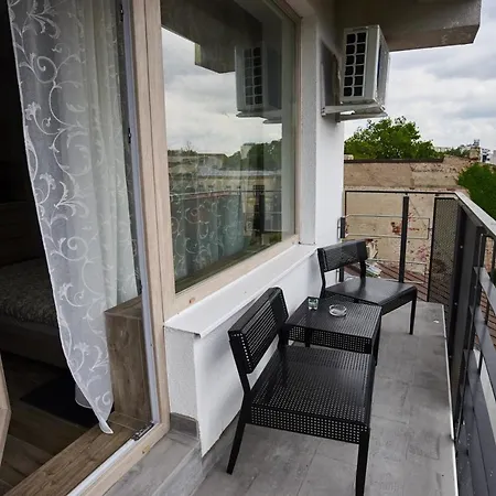 At Central Apartments 布加勒斯特 Exterior photo